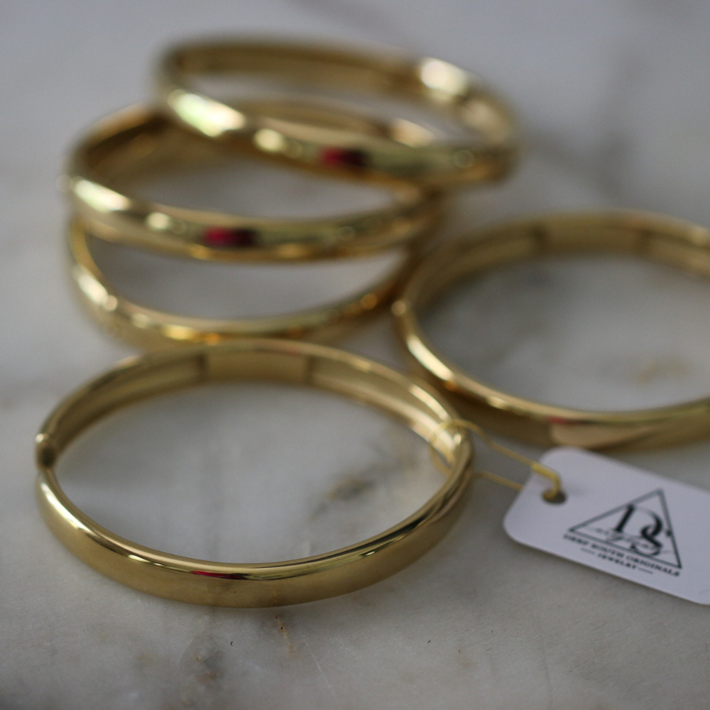 Heirloom Bangle 18K Gold Water Resistant Hinged Bracelet
